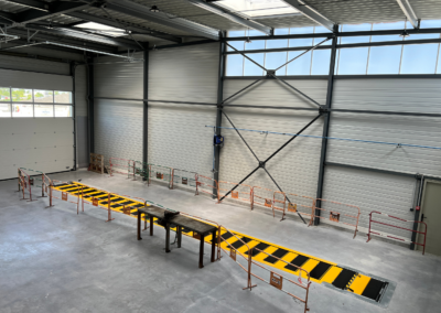 Intérieur atelier nouveau bâtiment d'activité Colas à Saintes